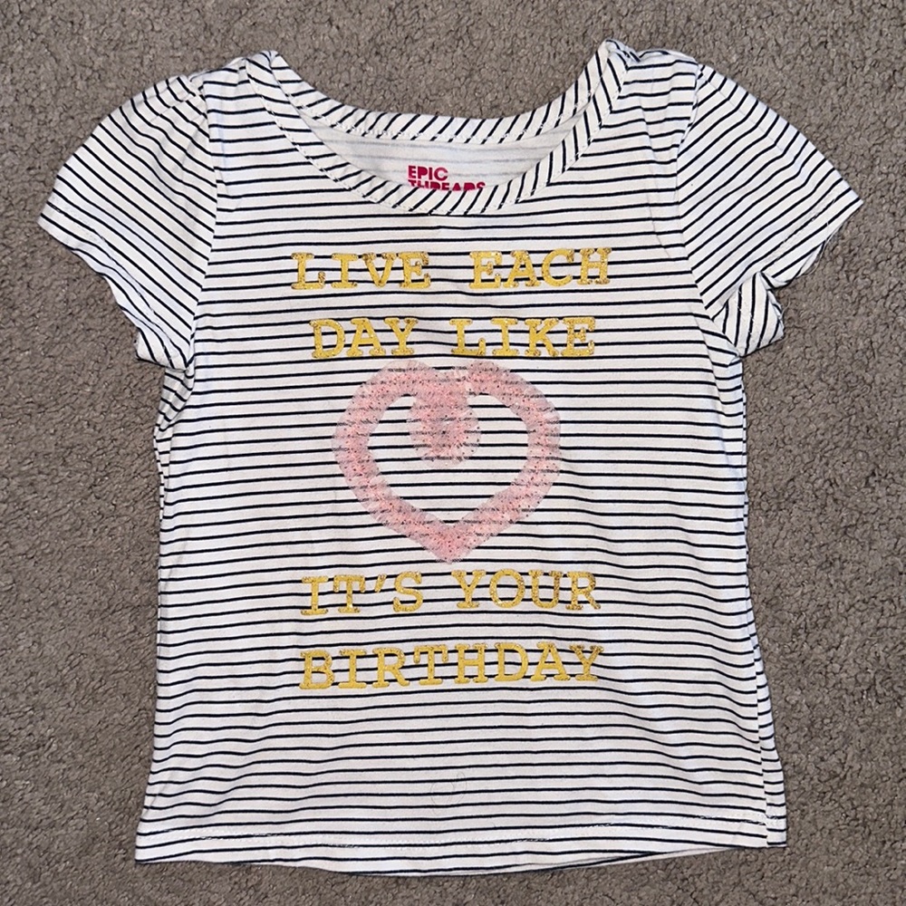 🏷️ 5 for $25 🏷️ 3T birthday top
